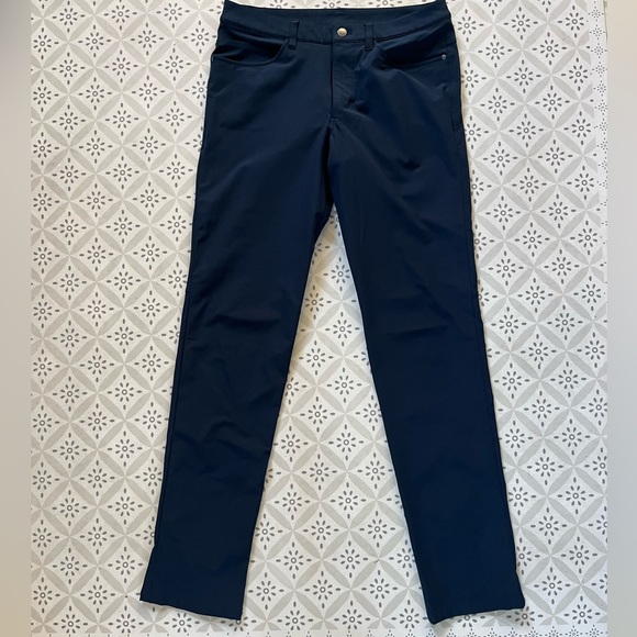 lululemon ABC pant classic size 30” waist x 34” length classic navy - Picture 2 of 7